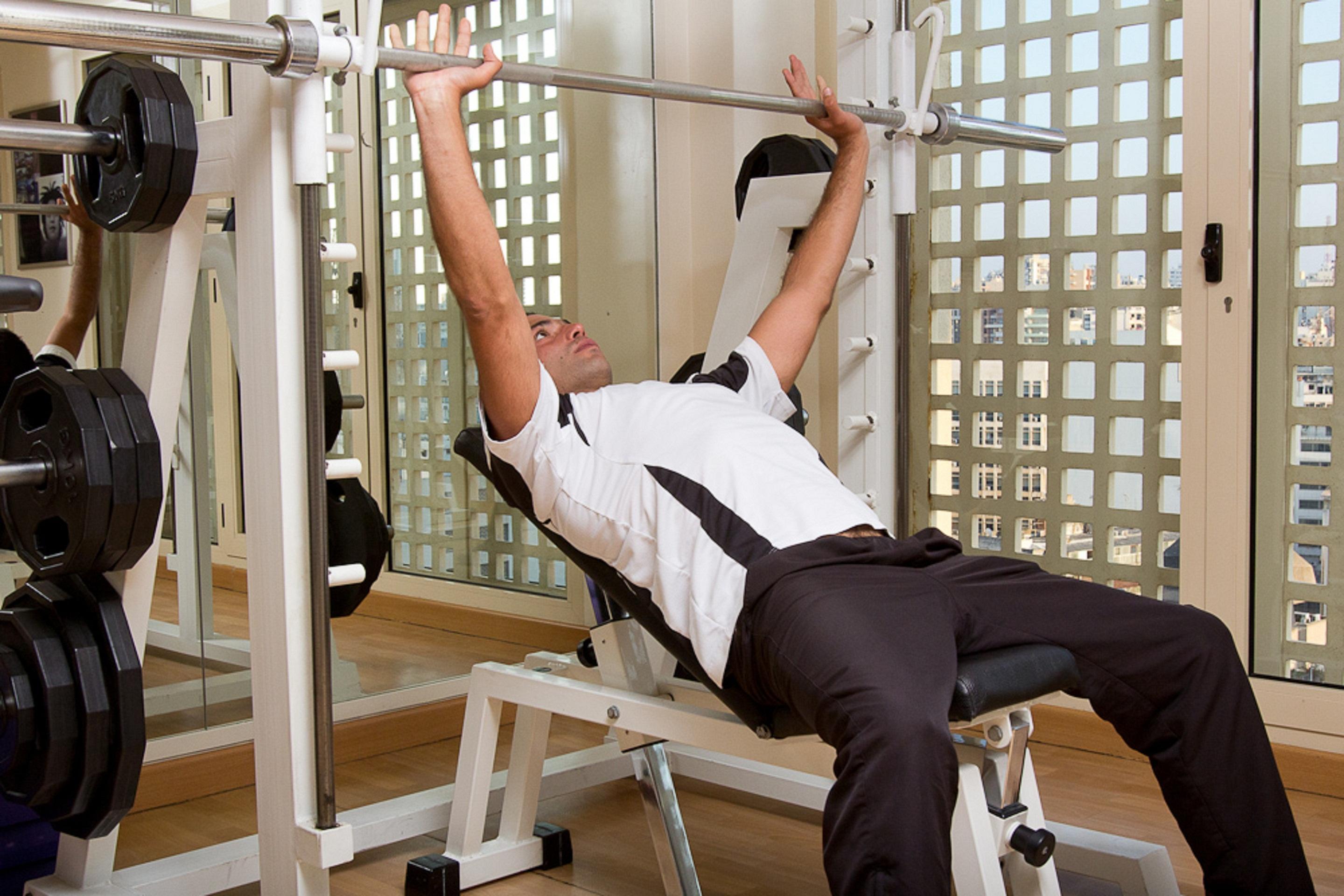ホテル ゲフィノア ロターナ ベイルート エクステリア 写真 Bench press